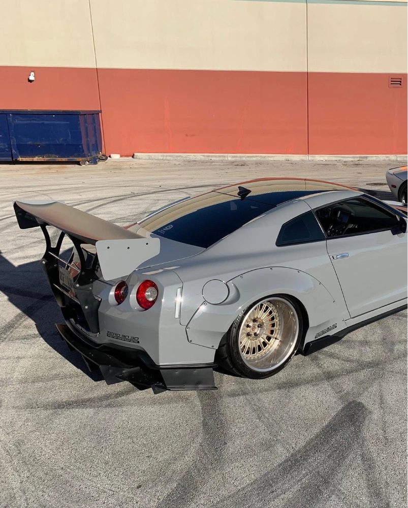 Paintless Dent Repair in Miami